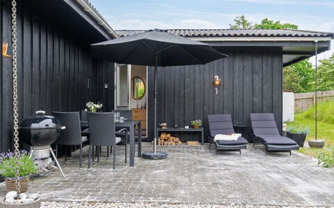 Lenaya - 1Km from the Sea: Træ, Hjem, Veranda, Dæk, Hårdttræ, Tag, Bejdse, Trægulve, Eco Hotel