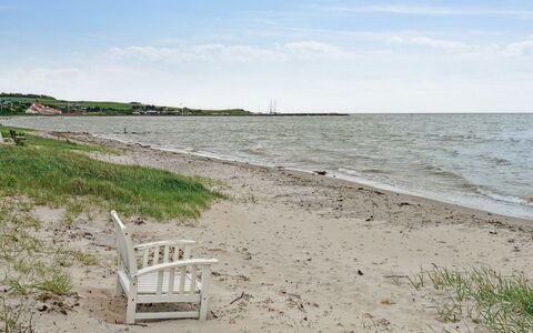 Elspeth - 25M from the Sea: Vand, Krop Af Vand, Kyst, Sommer, Coastal Og Oceaniske Landskabsformer, Strand, Hav, Horisont, Kyst, Ocean