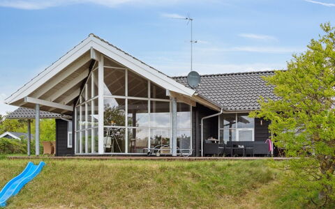 Elspeth - 25M from the Sea: Tag, Hus, Hjem, Sommerhus, Dør, Sidespor, Dæk, Veranda, Planke, Hårdttræ