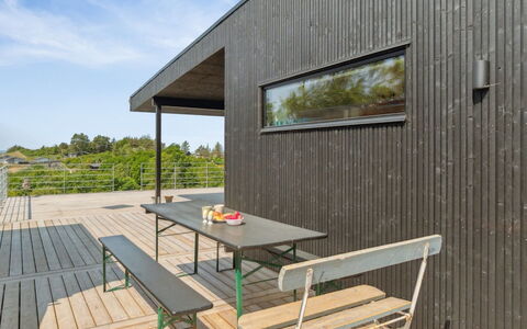 Galia - 500M from the Sea: Land Lot, Estate, Veranda, Landscaping, Hårdttræ, Eco Hotel, Garden Bygninger, Dæk, Stuehus, Walkway