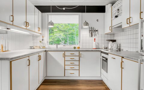 Borka - 1.2Km from the Sea: Hus, Hjem, Tag, Sommerhus, Estate, Landscaping, Garden Bygninger, Sidespor, Stuehus