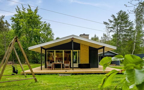 Borka - 1.2Km from the Sea: Hus, Hjem, Tag, Sommerhus, Estate, Landscaping, Garden Bygninger, Sidespor, Stuehus