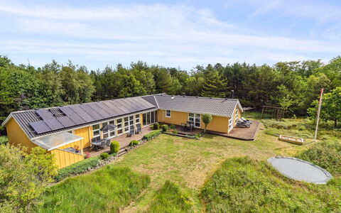 Flaminia - 350M from the Sea: Træ, Hjem, Veranda, Dæk, Hårdttræ, Tag, Bejdse, Trægulve, Eco Hotel