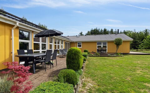 Flaminia - 350M from the Sea: Træ, Hjem, Veranda, Dæk, Hårdttræ, Tag, Bejdse, Trægulve, Eco Hotel