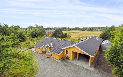 Flaminia - 350M from the Sea: Træ, Hjem, Veranda, Dæk, Hårdttræ, Tag, Bejdse, Trægulve, Eco Hotel
