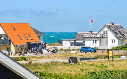 Kanutte - 200M from the Sea: Gulvbelægning, Indretning, Træ, Etage, Trappe, Loft, Bejdse, Trægulve, Hårdttræ, Gelænder