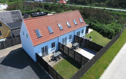 Alessandra - 500M from the Sea: Tag, Estate