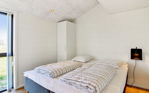 Serey - 1.4Km from the Sea: Loft, Gulvbelægning, Etage, Soveværelse, Værelse, Bed Frame, Seng, Sengetøj, Hårdttræ, Sengetøj