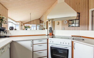Zuhra - 250M from the Sea