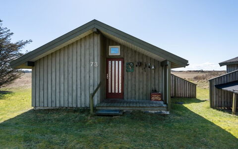 Tianna - 500M from the Sea: Gulvbelægning, Indretning, Træ, Etage, Trappe, Loft, Bejdse, Trægulve, Hårdttræ, Gelænder