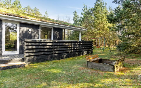 Eriksine - 1.9Km from the Sea: Sommerhus, Tag, Hjem, Hældning, Hytte, Sidespor