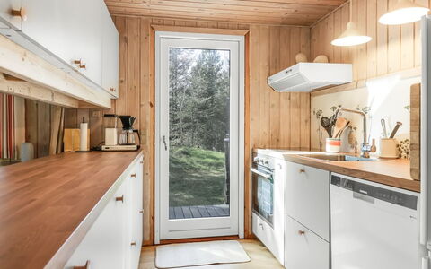 Eriksine - 1.9Km from the Sea: 
