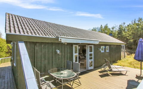 Gerasim - 1Km from the Sea: Græs, Hus, Tag, Hjem, Sommerhus, Busk, Land Lot, Landdistrikt, Stuehus, Bunddække