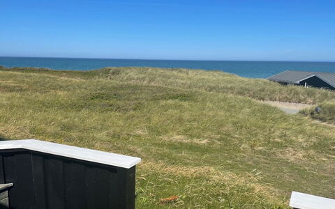 Joske - 50M from the Sea: Hus, Hjem, Dør, Tag, Sommerhus, Estate, Have, Skygge, Sidespor, Gård
