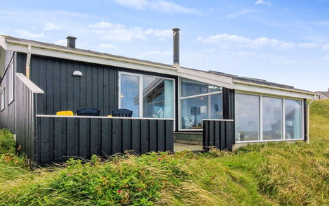 Joske - 50M from the Sea: Gulvbelægning, Indretning, Træ, Etage, Trappe, Loft, Bejdse, Trægulve, Hårdttræ, Gelænder