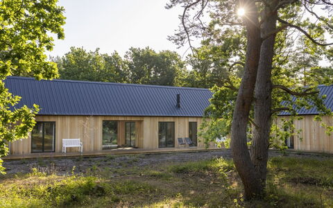 Blakke - 200M from the Sea: Svømmepøl, Udendørs Møbler, Møbel, Udvej, Flise, Eco Hotel, Skygge, Stol, Fritid, Estate