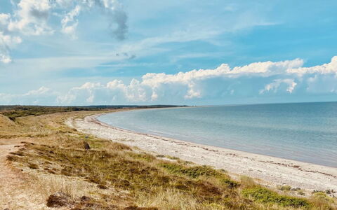 Blakke - 200M from the Sea: Svømmepøl, Udendørs Møbler, Møbel, Udvej, Flise, Eco Hotel, Skygge, Stol, Fritid, Estate