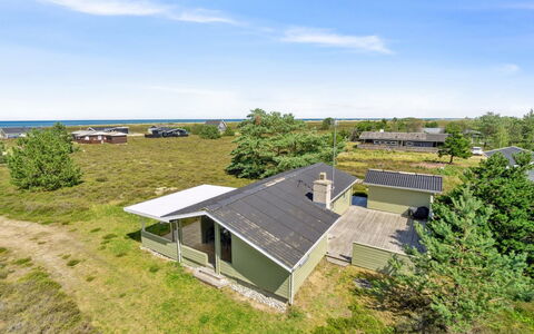 Alwine - 250M from the Sea