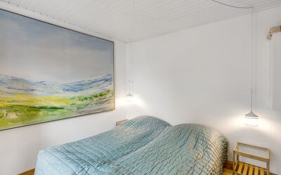 Cordelia - 1Km from the Sea