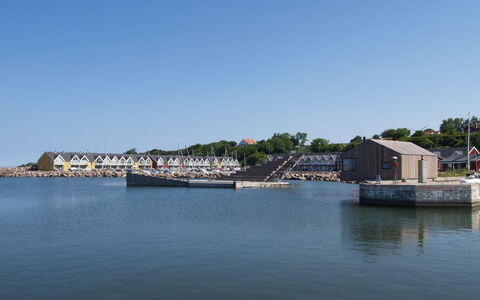 Dagne - 400M from the Sea: Daytime, Bygning, Byområde, Hovedstadsområde, City, Lejlighed, Kvarter, Metropolis, Skyscraper