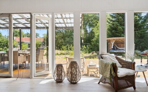 Thorlak - 860M from the Sea: Tag, Hus, Land Lot, Hjem, Sommerhus, Estate, Garden Bygninger, Skygge, Bjælkehytte, Landscaping
