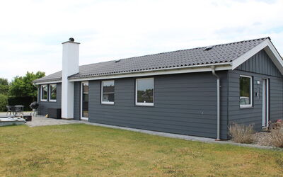 Jannik - 300M from the Sea