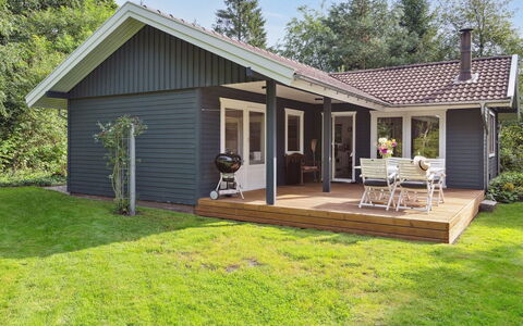 Annamaria - 30Km from the Sea: Tag, Hus, Hjem, Sommerhus, Dør, Sidespor, Dæk, Veranda, Planke, Hårdttræ