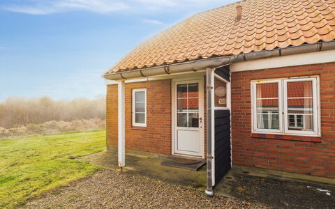 Ubbe - 200M from the Sea: Fritid, Reklame, Parkere, Banner, Skilt, Sti