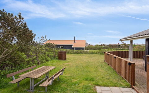 Wolter - 700M from the Sea: Hus, Tag, Hjem, Sommerhus, Skur, Garden Bygninger, Sidespor, Gård, Bjælkehytte, Hytte