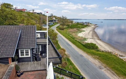 Sander - 10M to the Fjord: Græs, Grøn, Hus, Sommerhus, Græs-, Landdistrikt, Økoregion, Landskab, Land Lot, Busk