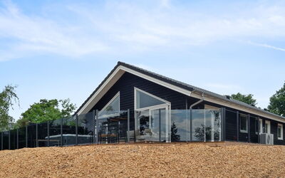 Nona - 150M from the Sea