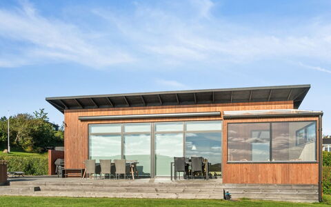 Ljupka - 800M from the Sea: Arkitektur, Tag, Hjem, Kompositmateriale, Dagslys, Sidespor, Indkørsel