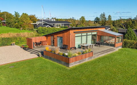Ljupka - 800M from the Sea: Arkitektur, Tag, Hjem, Kompositmateriale, Dagslys, Sidespor, Indkørsel