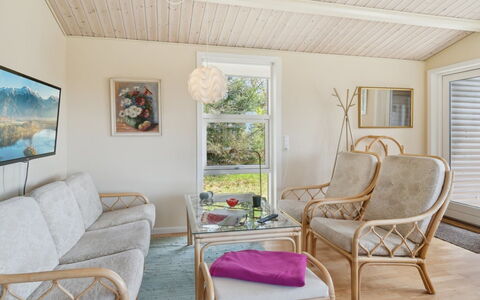 Enita - 350M from the Sea: Træ, Hjem, Veranda, Dæk, Hårdttræ, Tag, Bejdse, Trægulve, Eco Hotel