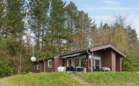 Enita - 350M from the Sea: Træ, Hjem, Veranda, Dæk, Hårdttræ, Tag, Bejdse, Trægulve, Eco Hotel
