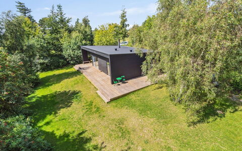 Filip - 1.2Km from the Sea: Fritid, Reklame, Parkere, Banner, Skilt, Sti