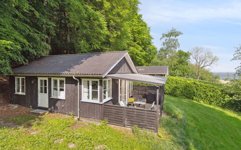 Ginne - 100M to the Fjord: Græs, Grøn, Hus, Sommerhus, Græs-, Landdistrikt, Økoregion, Landskab, Land Lot, Busk