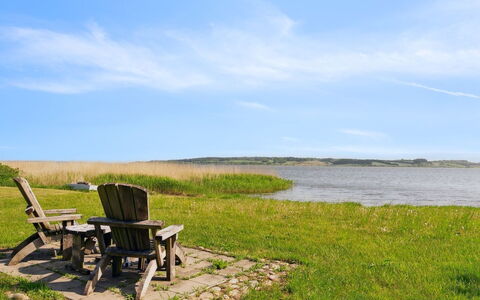 Ginne - 100M to the Fjord: Blå, Vand, Krop Af Vand, Grøn, Græs, Naturlige Landskab, Horisont, Græs-, Sommer, Landskab