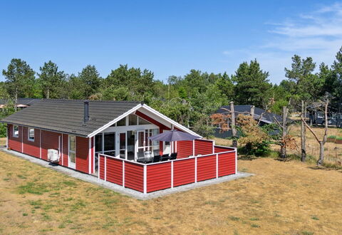 Hialmar - 300M from the Sea: Hus, Hjem, Tag, Sommerhus, Skygge, Design, Gård, Veranda, Sidespor, Garden Bygninger