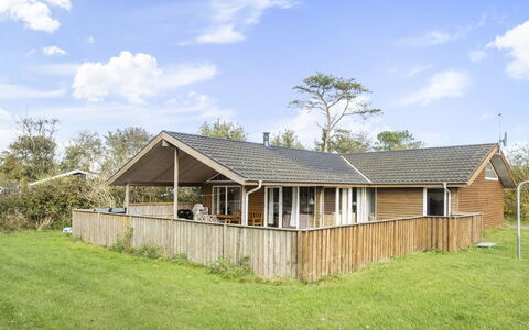 Frieda - 250M from the Sea: Tag, Hus, Hjem, Sommerhus, Veranda, Land Lot, Landdistrikt, Menneskelig Bosættelse, Estate, Skygge
