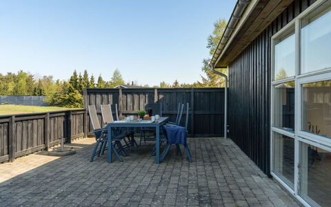 Elmo - 800M from the Sea: Græs, Grøn, Hus, Sommerhus, Græs-, Landdistrikt, Økoregion, Landskab, Land Lot, Busk