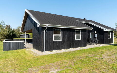 Elmo - 800M from the Sea: Græs, Grøn, Hus, Sommerhus, Græs-, Landdistrikt, Økoregion, Landskab, Land Lot, Busk