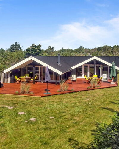 Alban - 700M from the Sea