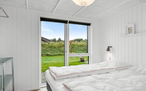 Egil - 1.5Km from the Sea: Træ, Loft, Soveværelse, Indretning, Seng, Etage, Sengetøj, Bed Frame, Sengetøj, Hårdttræ