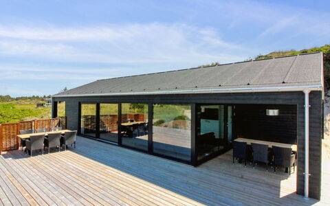 Kristiina - 500M from the Sea: Hus, Hjem, Tag, Sommerhus, Estate, Landscaping, Garden Bygninger, Sidespor, Stuehus