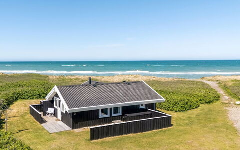 Minka - 58M from the Sea: Hjem, Sommerhus, Hav, Ocean, Kyst, Stuehus, Strand