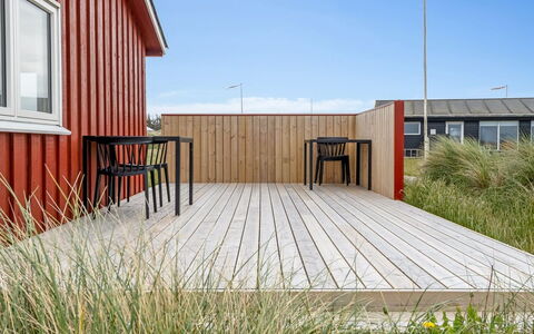 Nikoletta - 50M from the Sea: Træ, Trægulve, Planke, Dæk, Hårdttræ, Etage, Kompositmateriale, Bejdse, Krydsfiner, Boardwalk