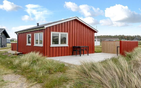 Nikoletta - 50M from the Sea: Møbel, Udendørs Møbler, Bordservice, Bord, Drinkware, Stol, Udendørs Bord, Mad, Flaske