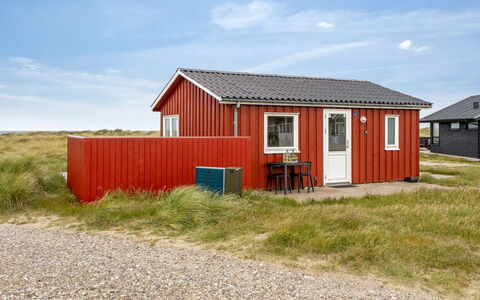 Nikoletta - 50M from the Sea: Møbel, Udendørs Møbler, Bordservice, Bord, Drinkware, Stol, Udendørs Bord, Mad, Flaske