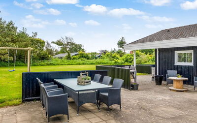 Apelone - 800M from the Sea